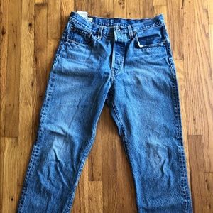 Levi’s cropped hem 501